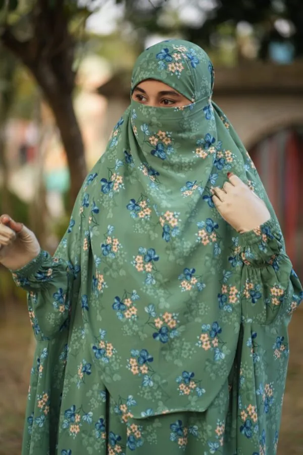 Long Abaya/ Zilbab Code:70 - Image 2