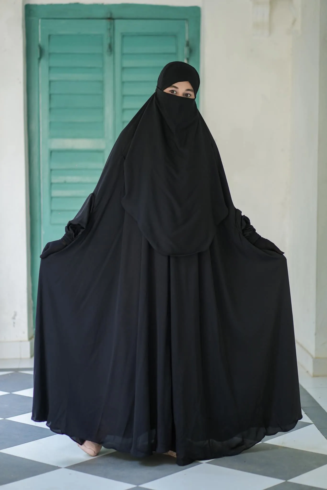 Long Abaya/ Zilbab Code:73